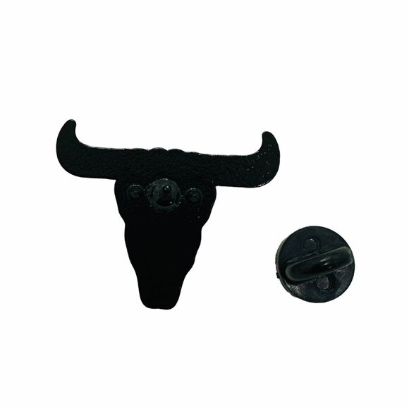 🤩Stylish Cow Skull Enamel Lapel Pin Badge For Denim Jackets & Backpacks🤩 - Picture 5 of 6